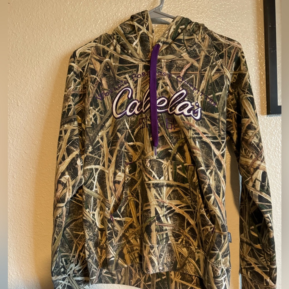 Cabelas Hoodie